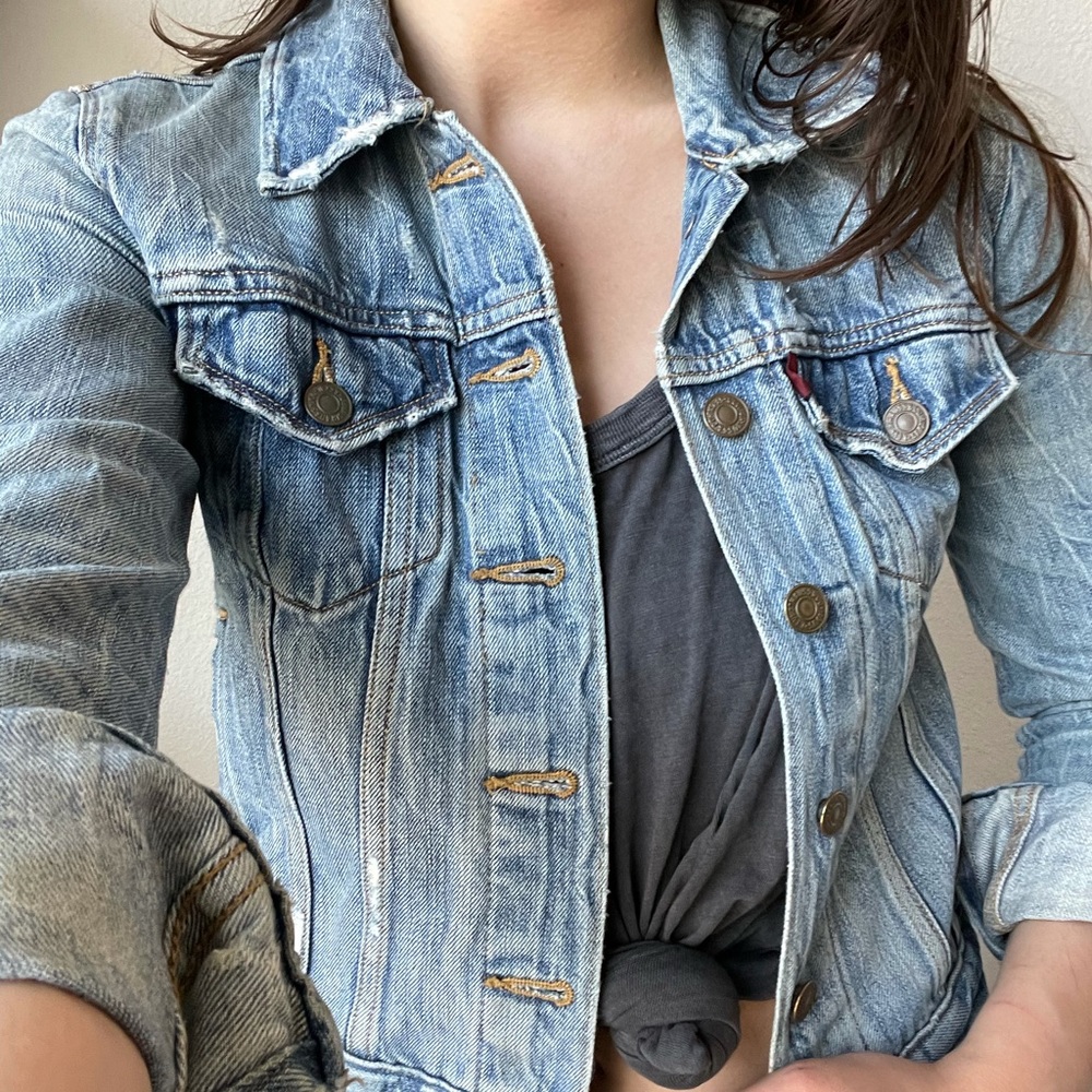 One of a Kind Levi's Cropped Trucker Jacket, XS